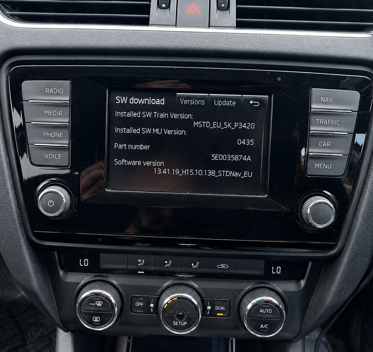 Skoda Navigation SD Card 5E0 051 236G - SatNavHub
